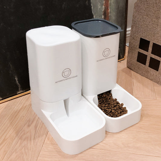 Automatic Feeding Artifact For Cats And Dogs